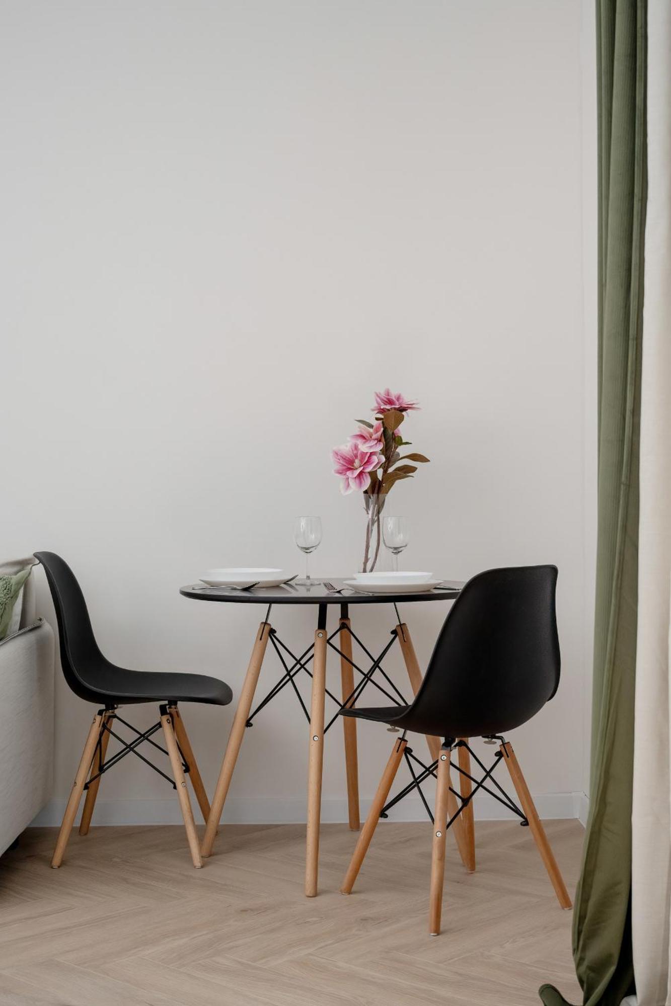Komfortowe I Przytulne Studio Blisko Parku Wroclaw By Noclegi Renters Dış mekan fotoğraf